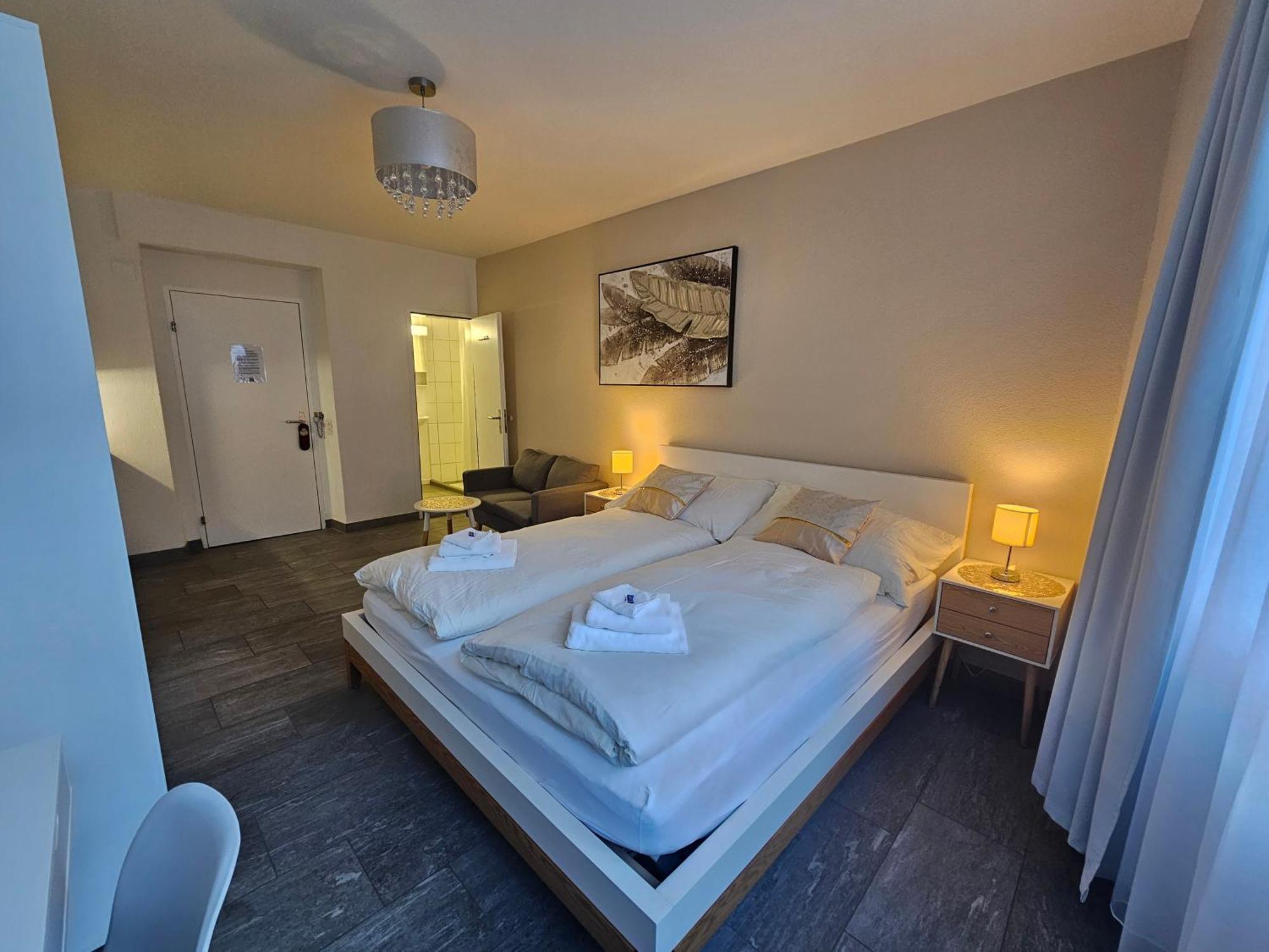 Hotel Surselva คูร์ ภายนอก รูปภาพ